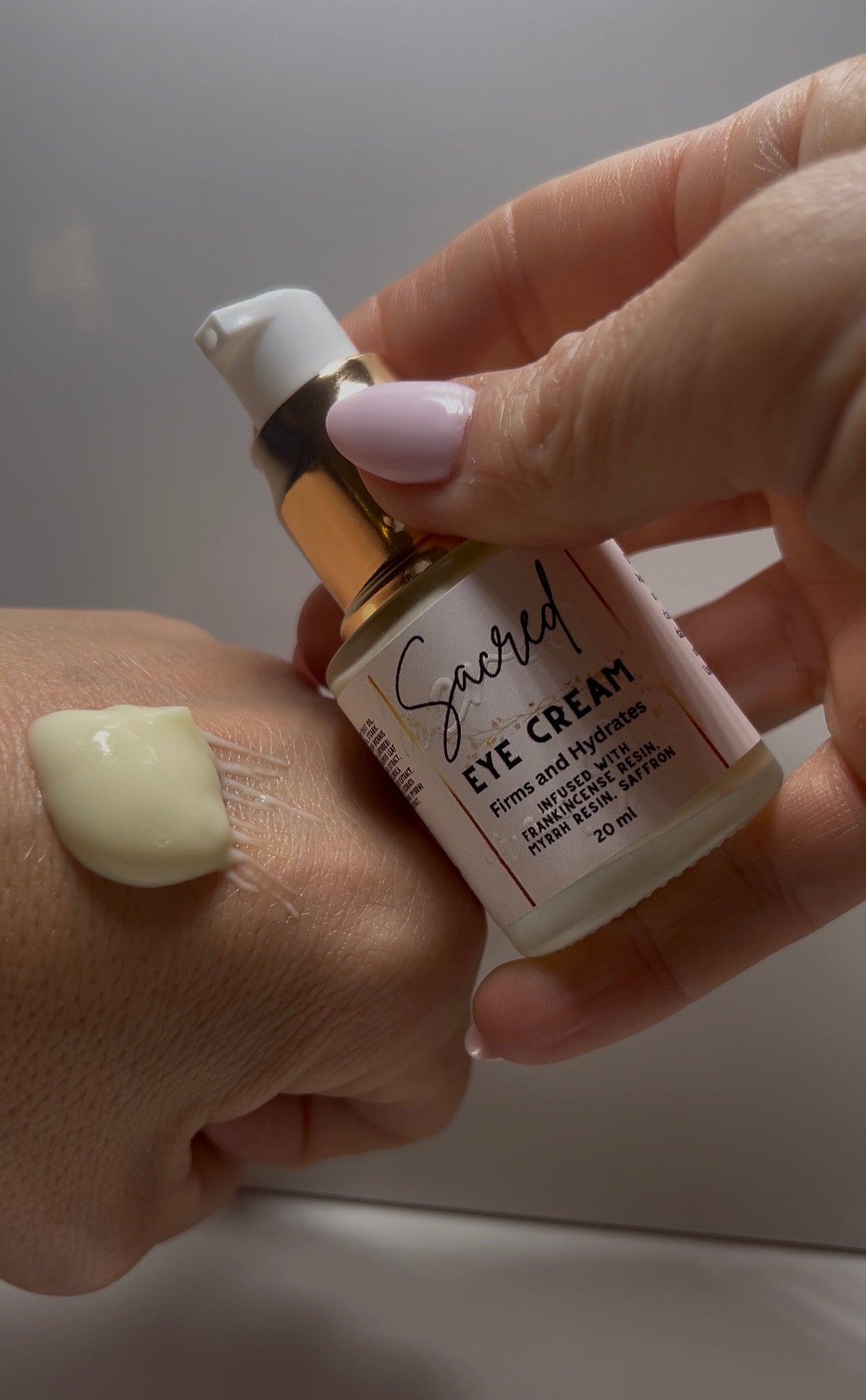 Sacred Firms and Hydrates Eye Cream - 20 ml