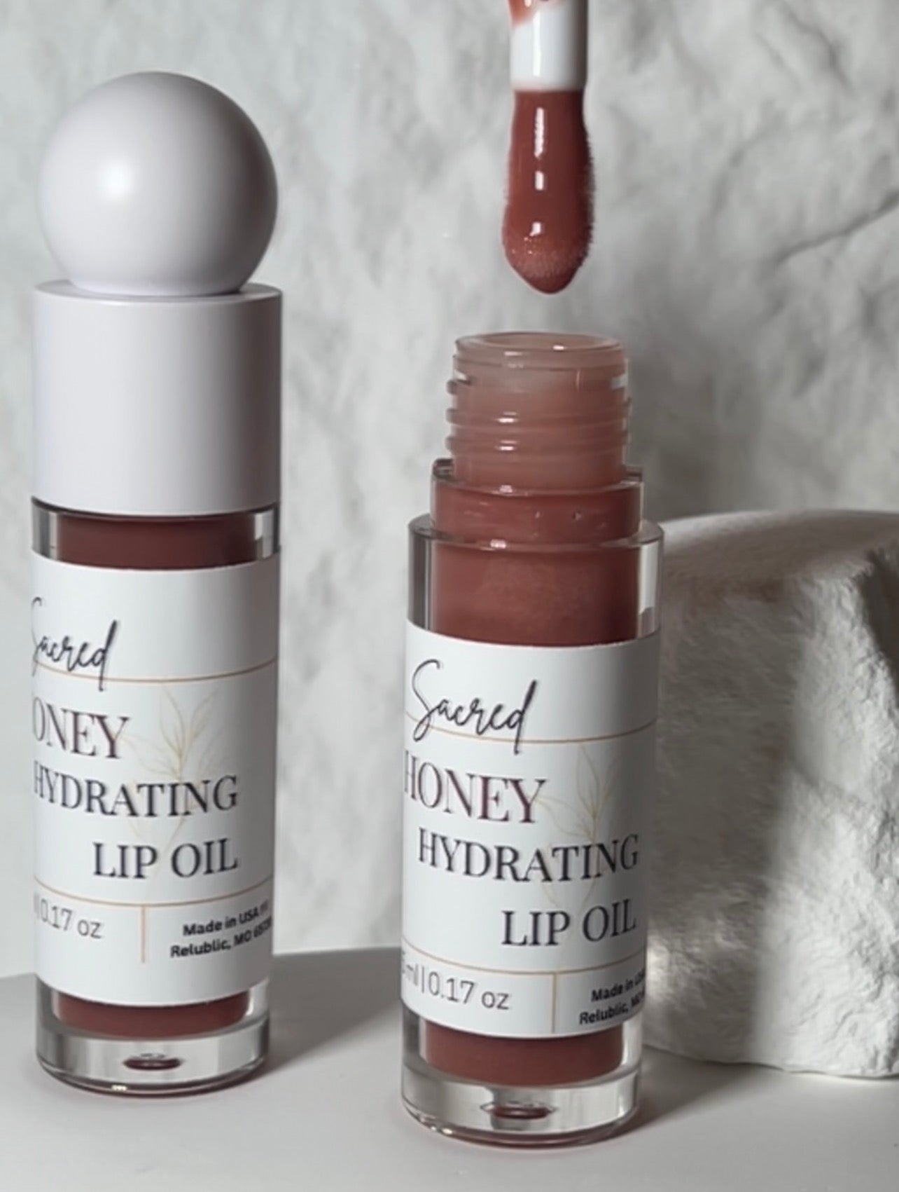 Sacred Honey Hydrating Lip Oil 5 ml | 0.17oz